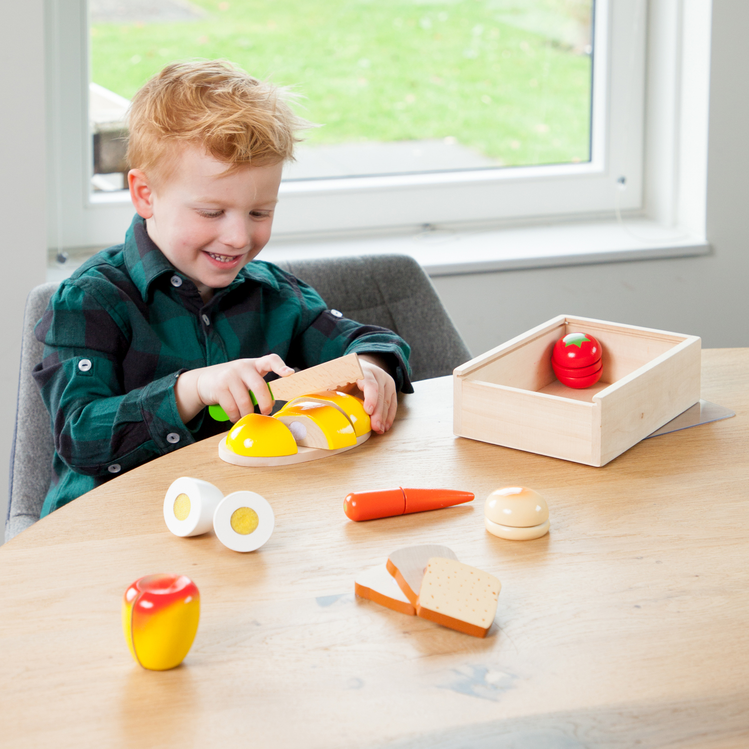 Children Exploring New Foods Children Exploring New Foods